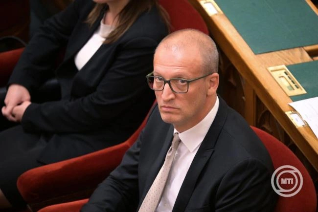 Nyomoz az adóhatóság az NKA támogatásai ügyében