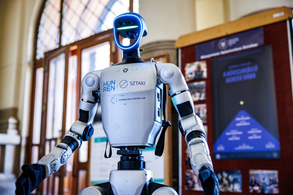 A gépek végre megtanulnak látni, nem csak nézni.” – Elképesztő jövőképpel indult az AI Symposium 2026