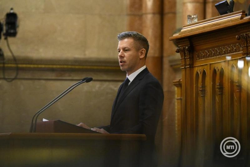 A miniszterelnök felszólalásával kezdődik a parlament ülése