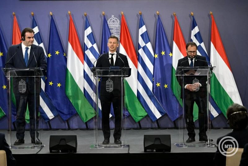 Magyar Péter: Magyarországon kiemelkedően magas az eurózónához való csatlakozás támogatottsága