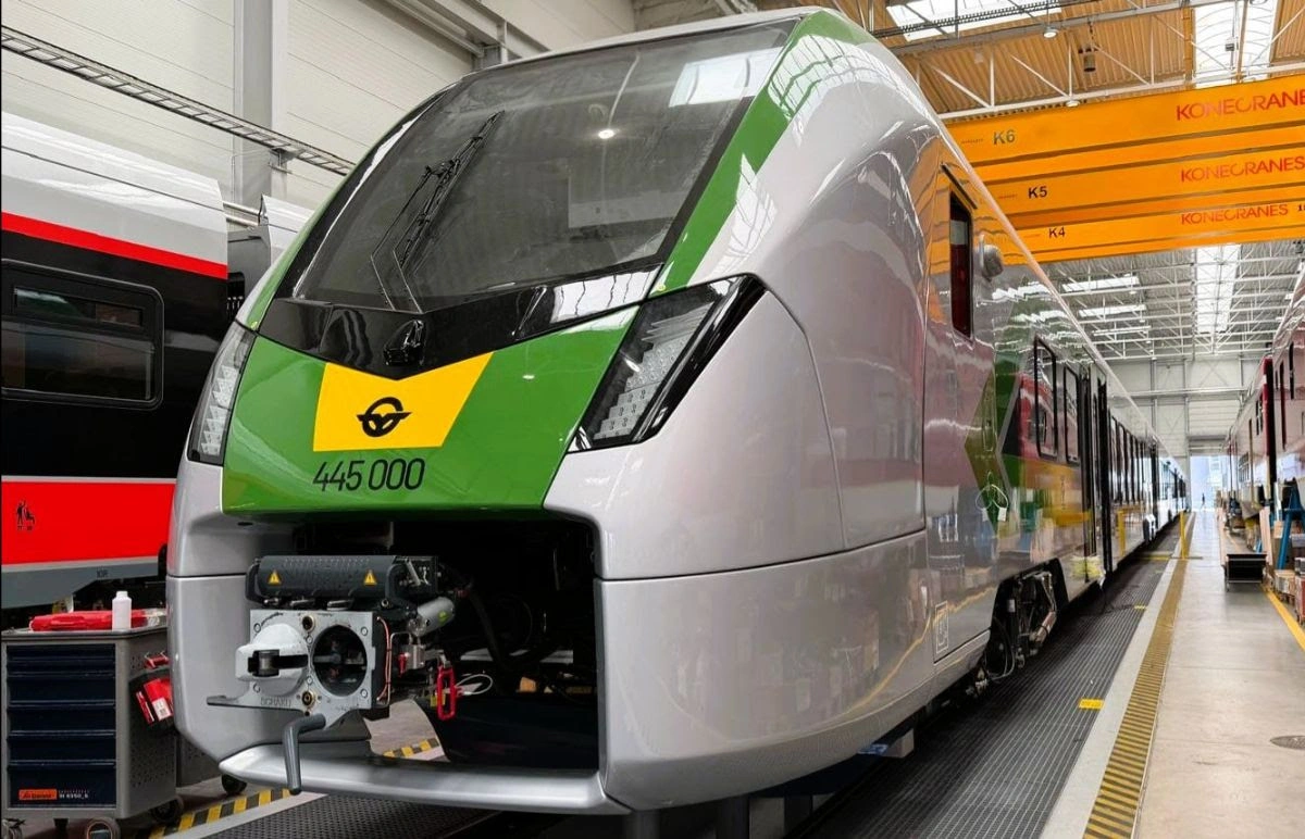 Teljes gőzzel halad a GYSEV új InterCity motorvonatainak gyártása