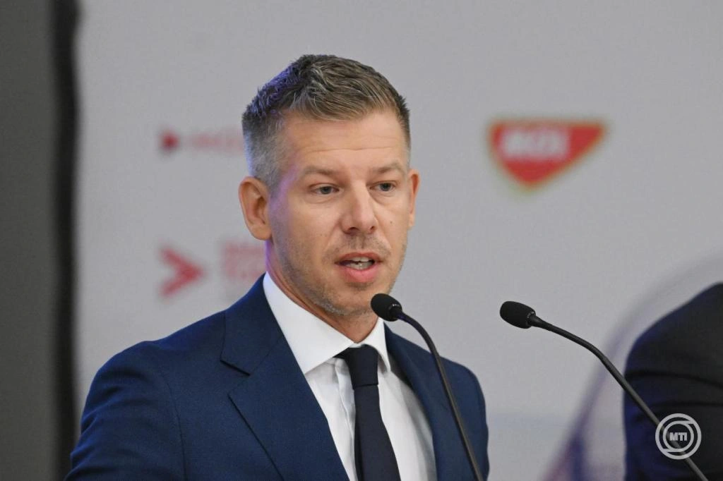 Energiatakarékosság - Magyar Péter: az ország energiarendszere stabilan működik