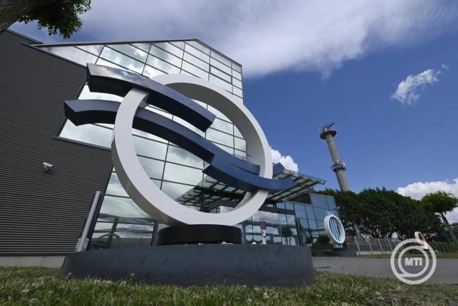 Új műsorvezetőkkel és főszerkesztővel indul az M1 Híradó augusztus második felében
