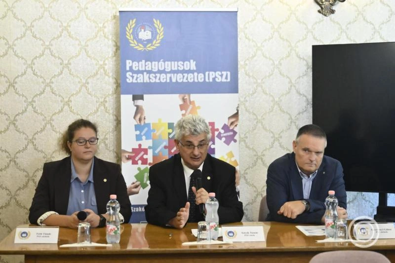 A Pedagógusok Szakszervezete szerint egységes költségvetési rendszer kell az iskolákban