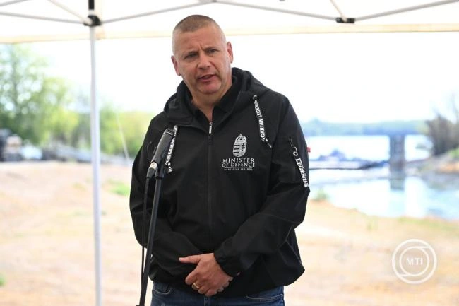 Jövő hét péntekig maradnak a katonák a paksi építkezésen