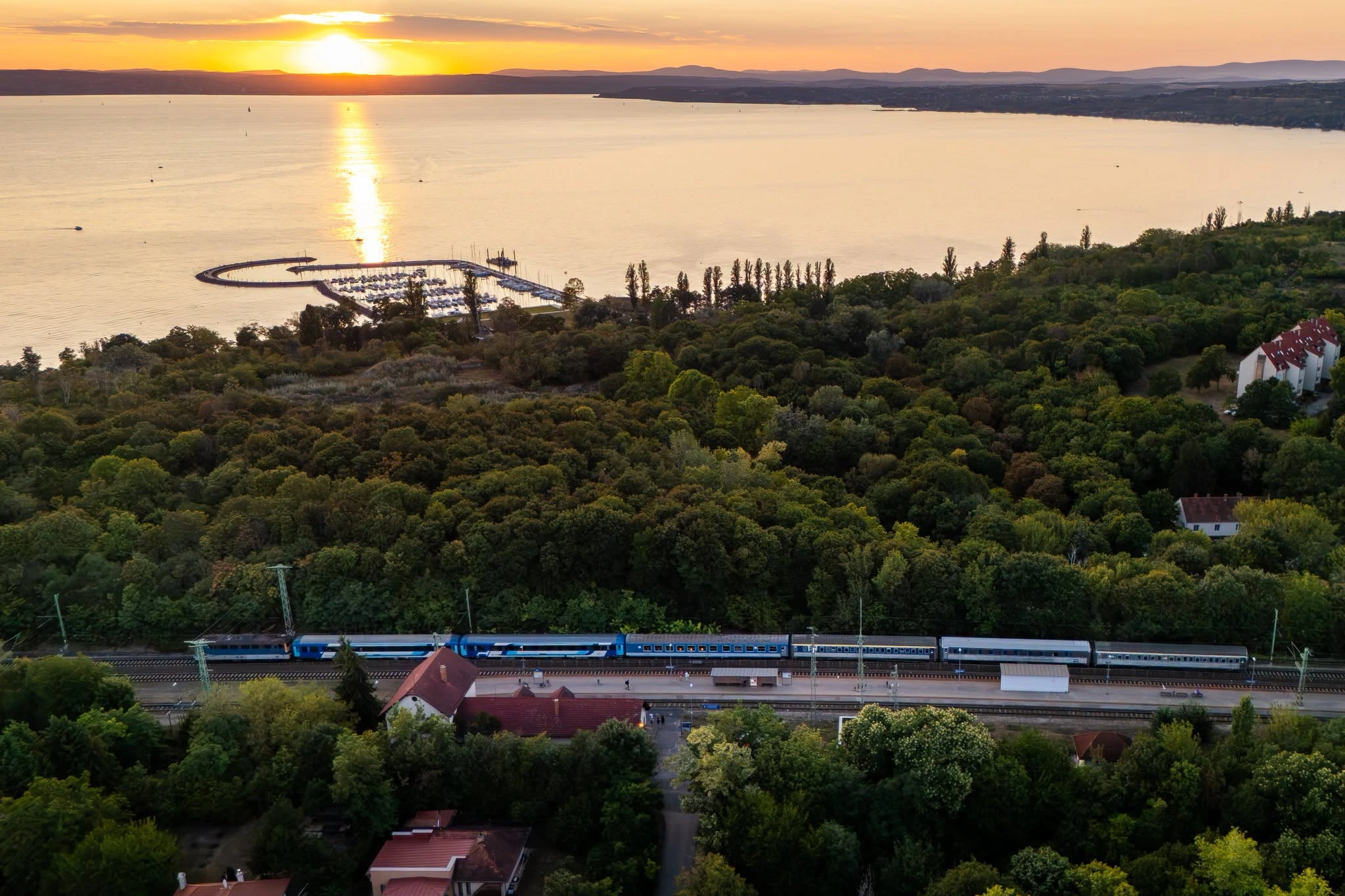 Október elejéig közlekedik az Adria InterCity Budapest és Split között