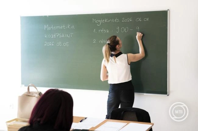 Átalakítja a pedagógusok továbbképzését a kormány
