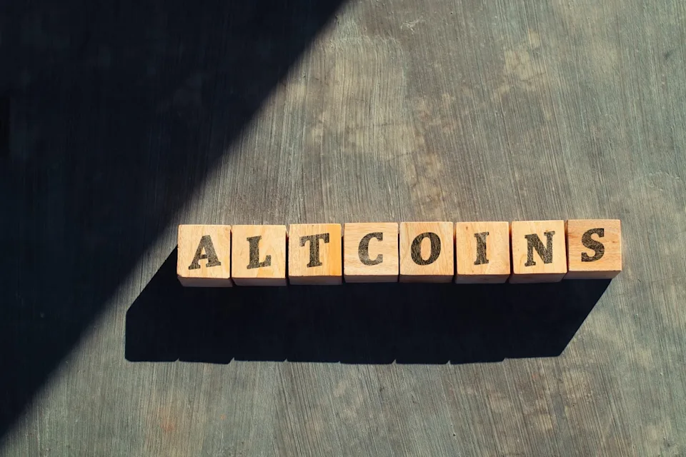 Tényleg mozgatják az altcoinok árát az ETF-ek? Egyelőre aligha