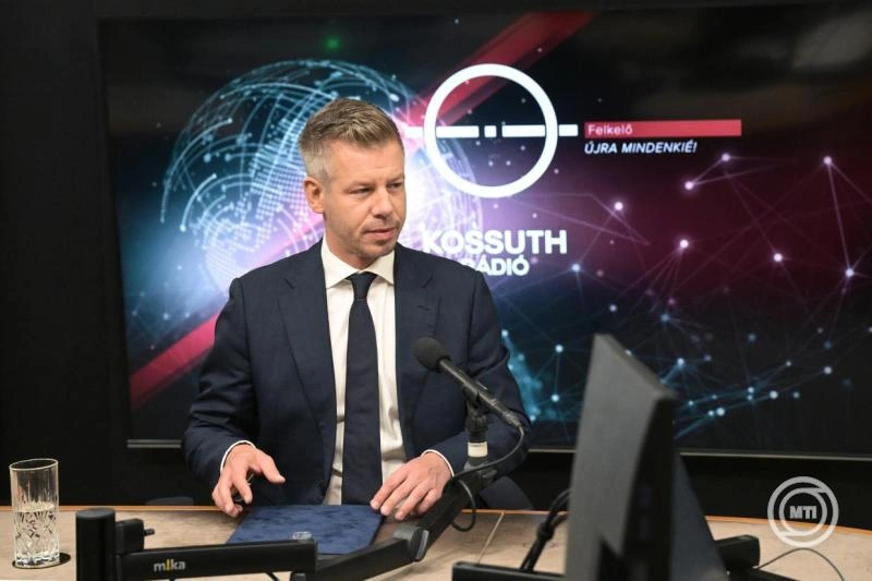 Jövőre 2,4 százalékos gazdasági növekedéssel és 3 százalékos inflációval számol a kormány