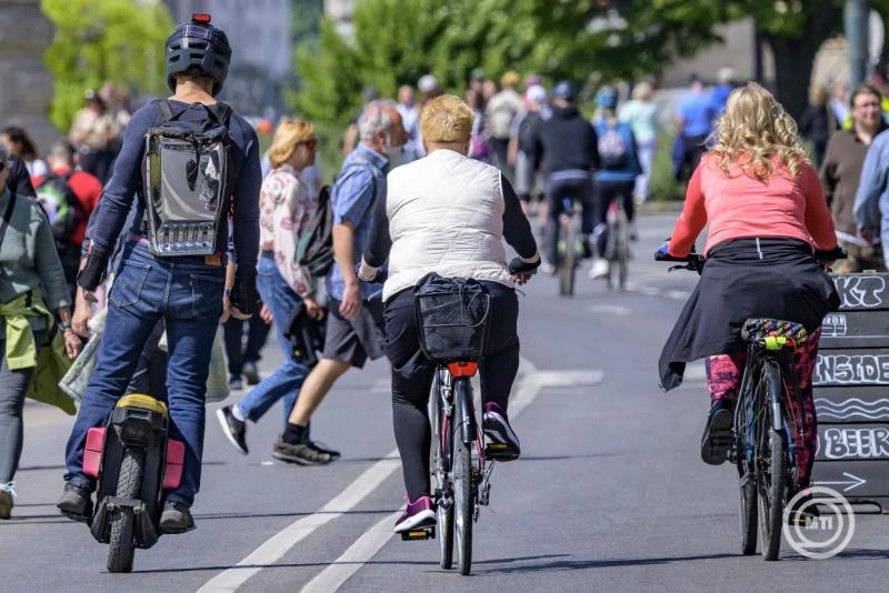 A kormány jelentősen szigorítaná az elektromos rollerek használatát